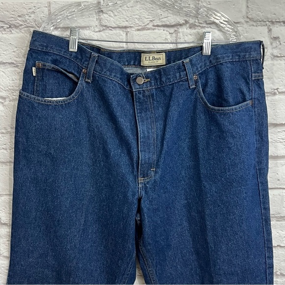 LL Bean mens classic fit jeans 42x30 - Picture 3 of 8